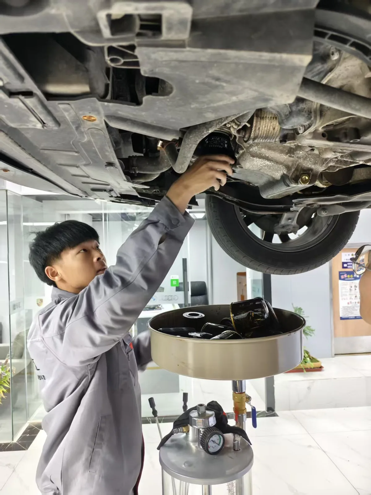 补胎救援服务现场